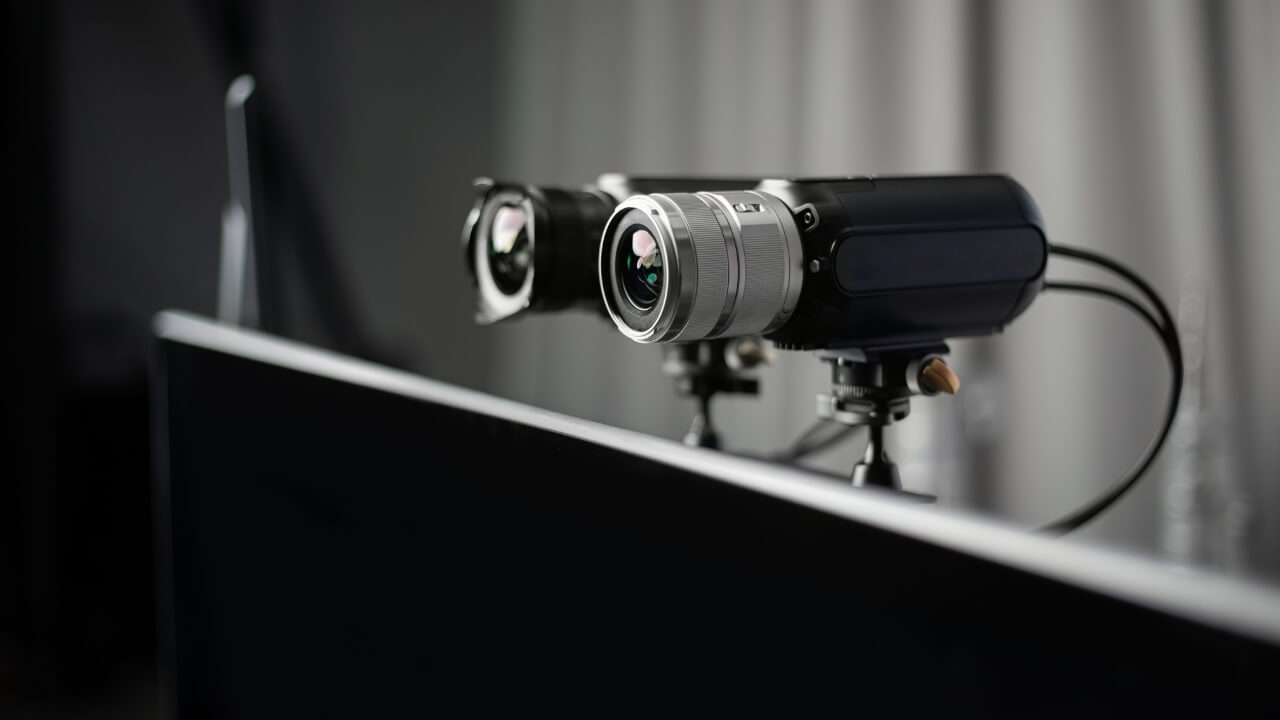 Những thiết bị họp trực tuyến cơ bản - Camera/ webcam